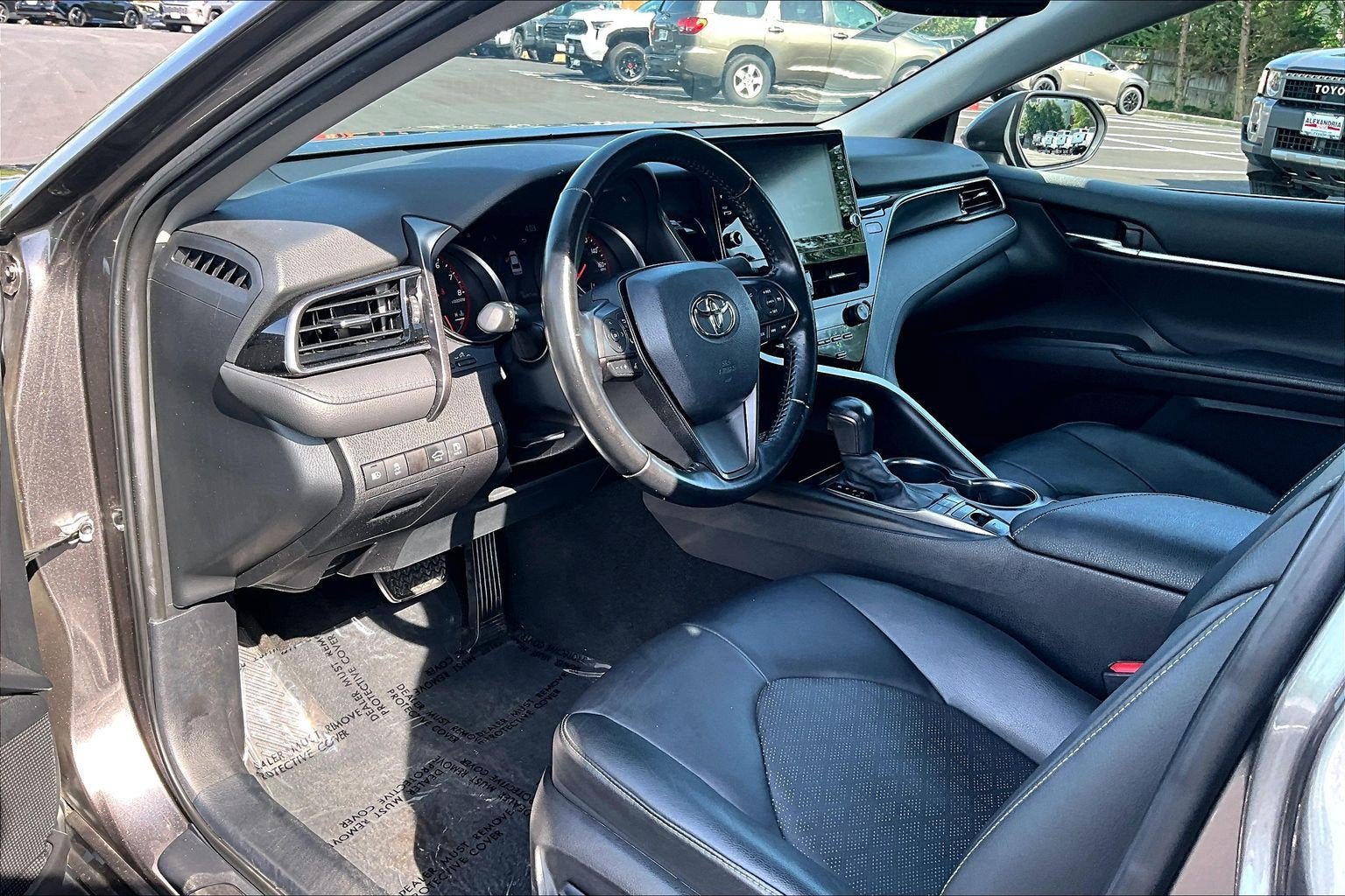 Used 2021 Toyota Camry XSE w/ Blackout Package (TMS) FWD image 13