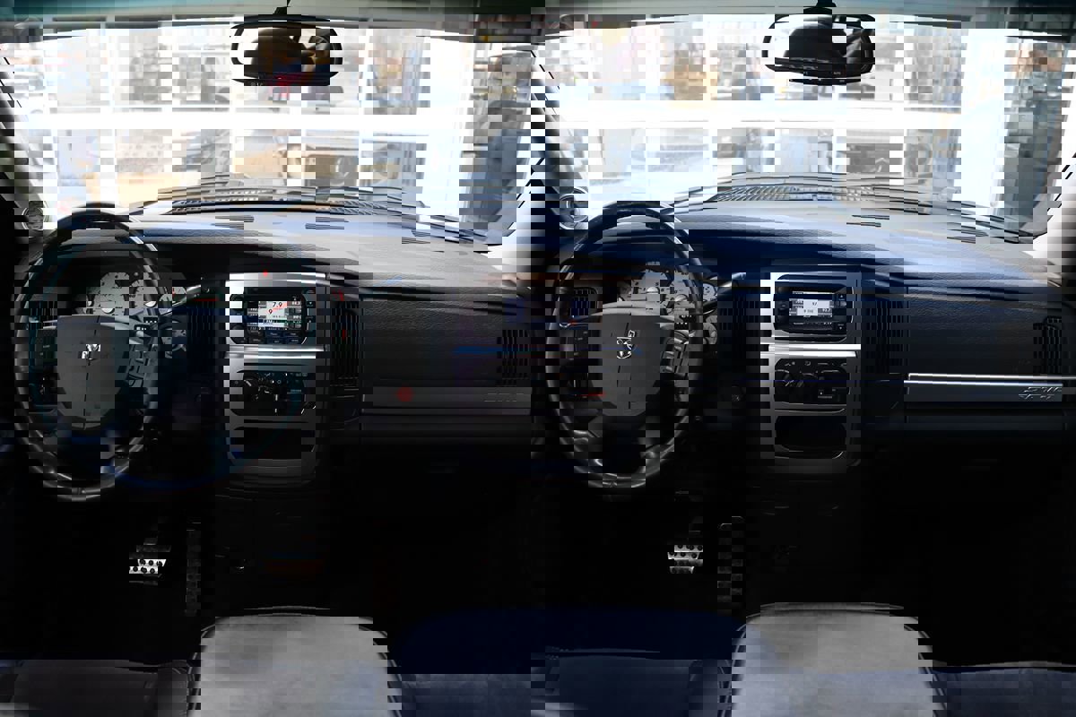 Used 2005 Dodge Ram 1500 Truck 2WD Quad Cab image 15