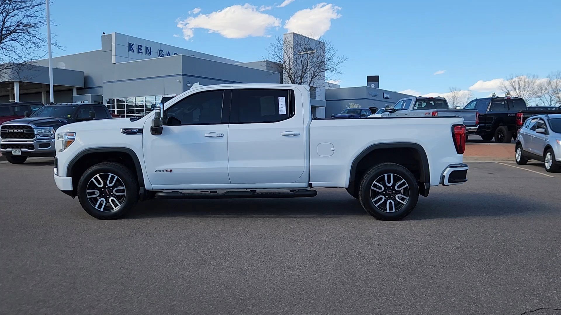 Used 2020 GMC Sierra 1500 AT4 w/ AT4 Premium Package image 25