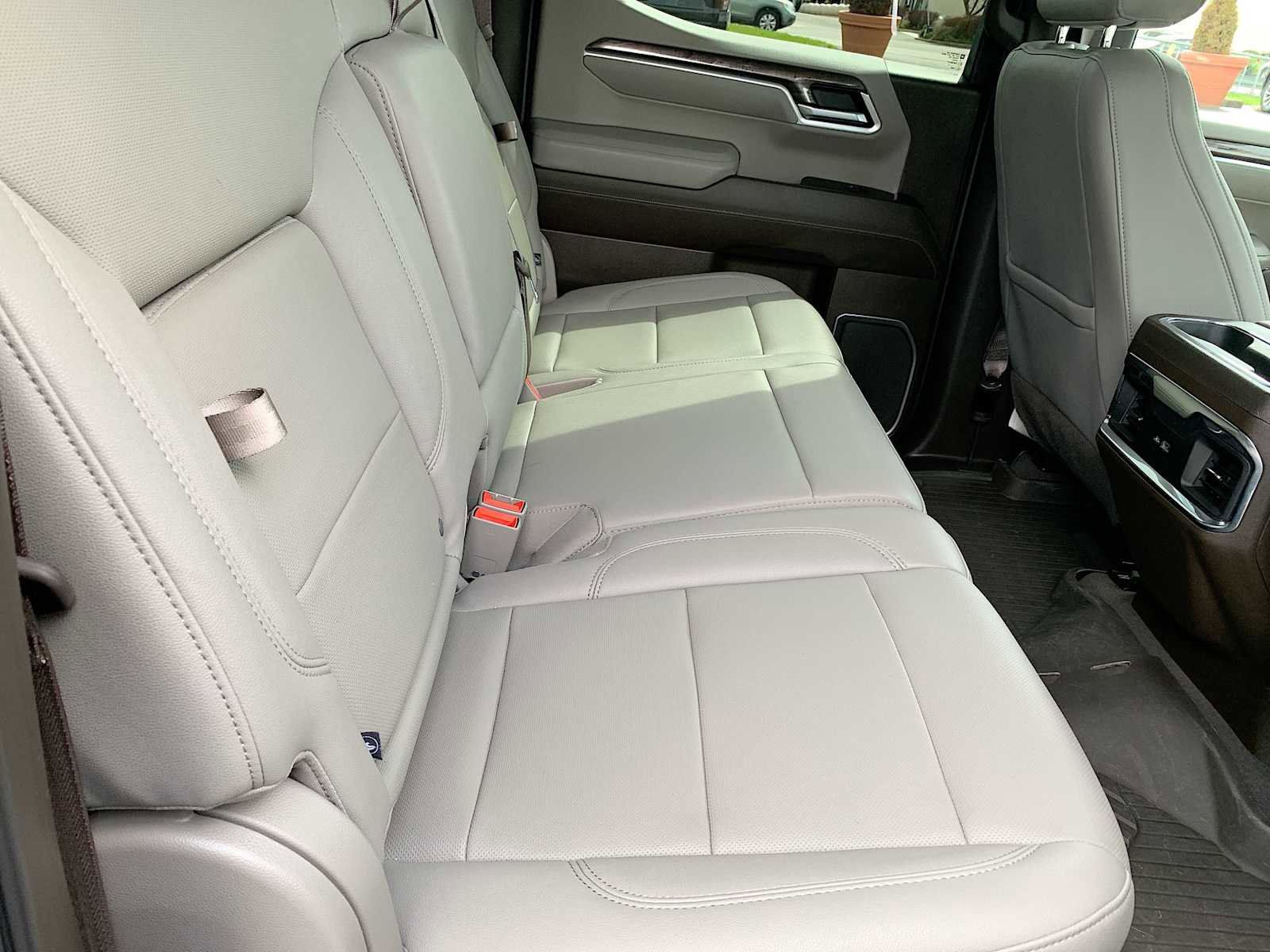 Used 2022 Chevrolet Silverado 1500 LTZ image 26