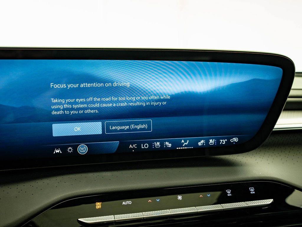 Used 2025 Buick Enclave Avenir w/ Super Cruise Package image 36