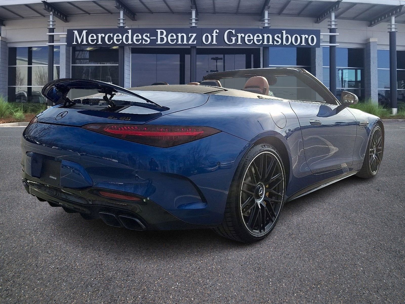 Used 2022 Mercedes-Benz SL 55 AMG 4MATIC image 4