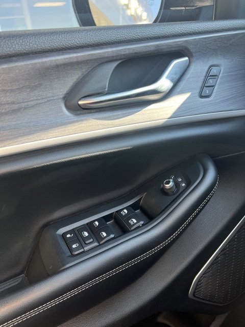 Used 2021 Jeep Grand Cherokee L Limited image 13