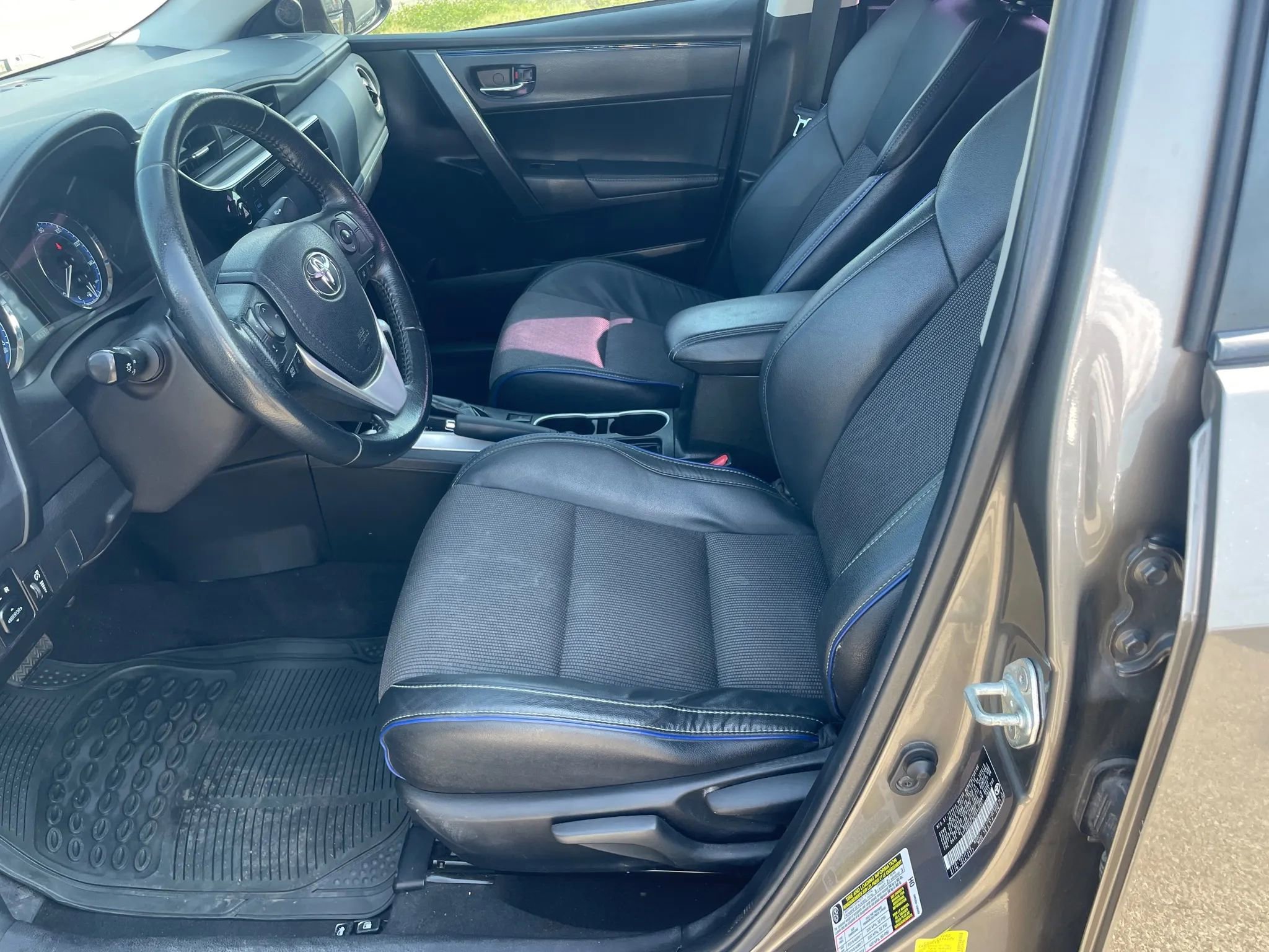 Used 2019 Toyota Corolla SE image 13