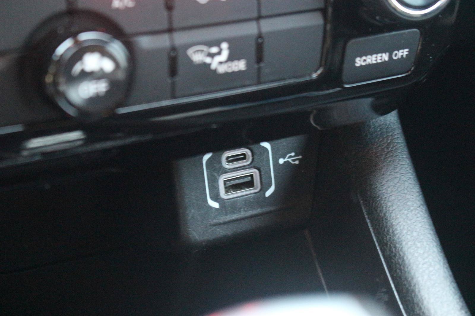 Used 2024 Jeep Compass Latitude AWD/4WD image 25