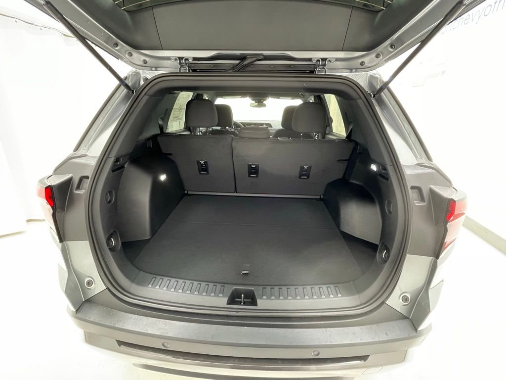 New 2026 GMC Terrain Elevation FWD image 6