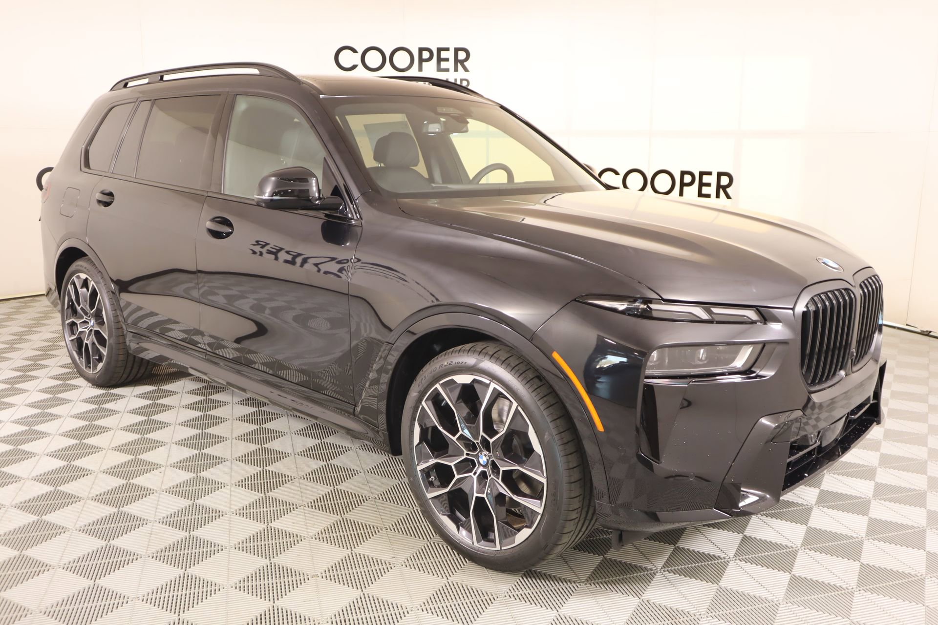 New 2026 BMW X7 xDrive40i w/ M Sport Package image 1