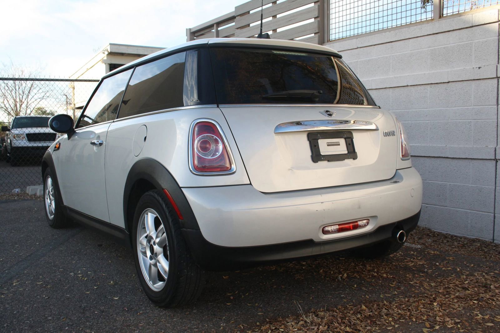 Used 2011 MINI Cooper Hardtop image 22
