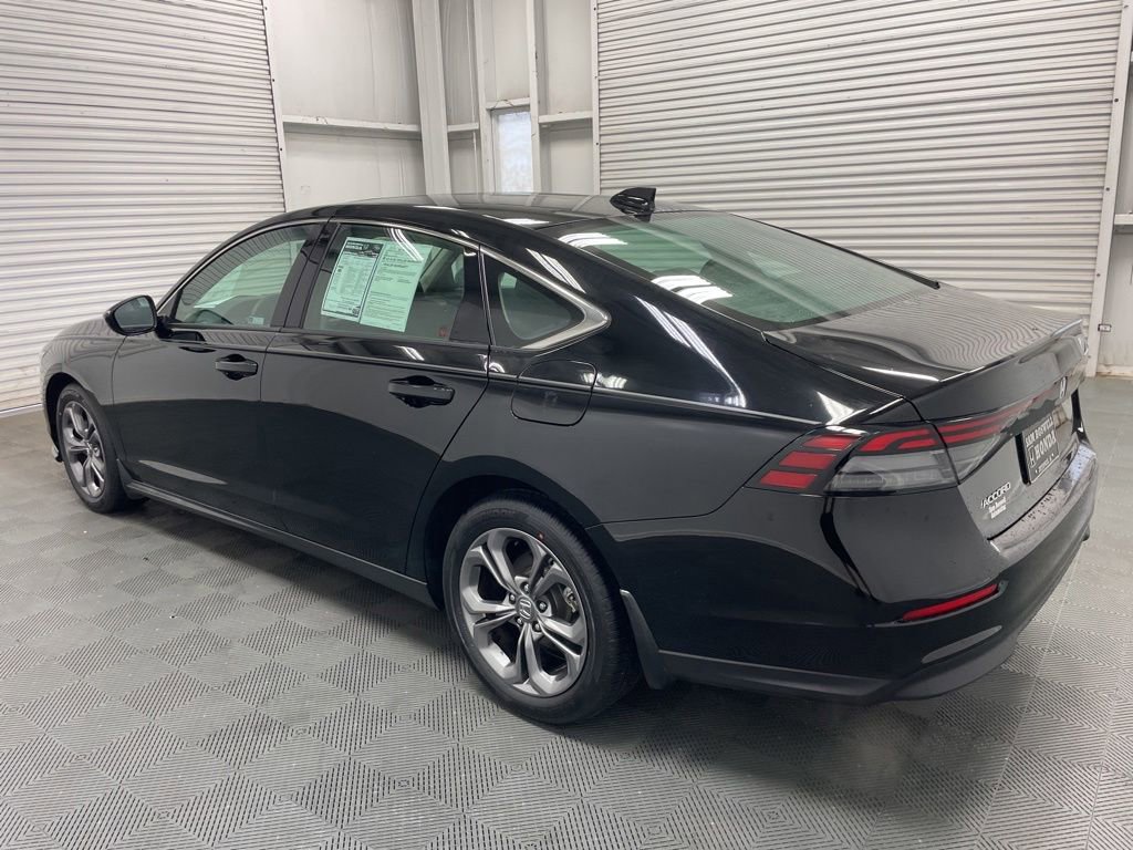 Used 2023 Honda Accord EX image 6