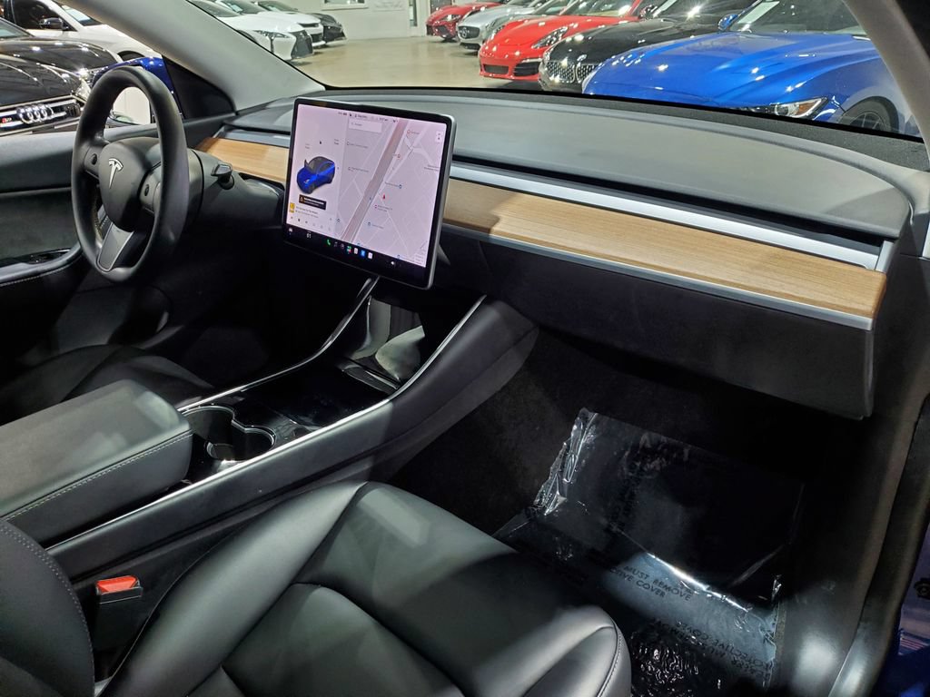 Used 2021 Tesla Model Y Long Range AWD/4WD image 14