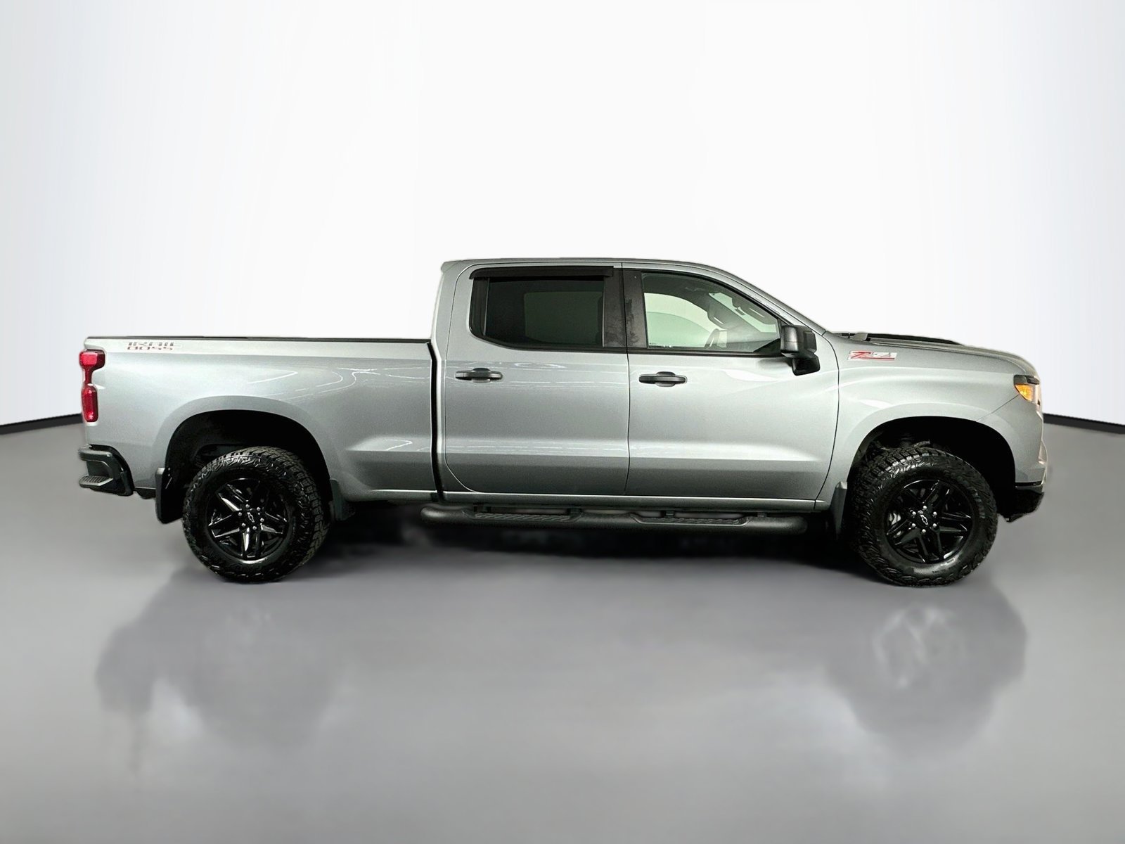 Used 2024 Chevrolet Silverado 1500 Custom Trail Boss AWD/4WD image 9