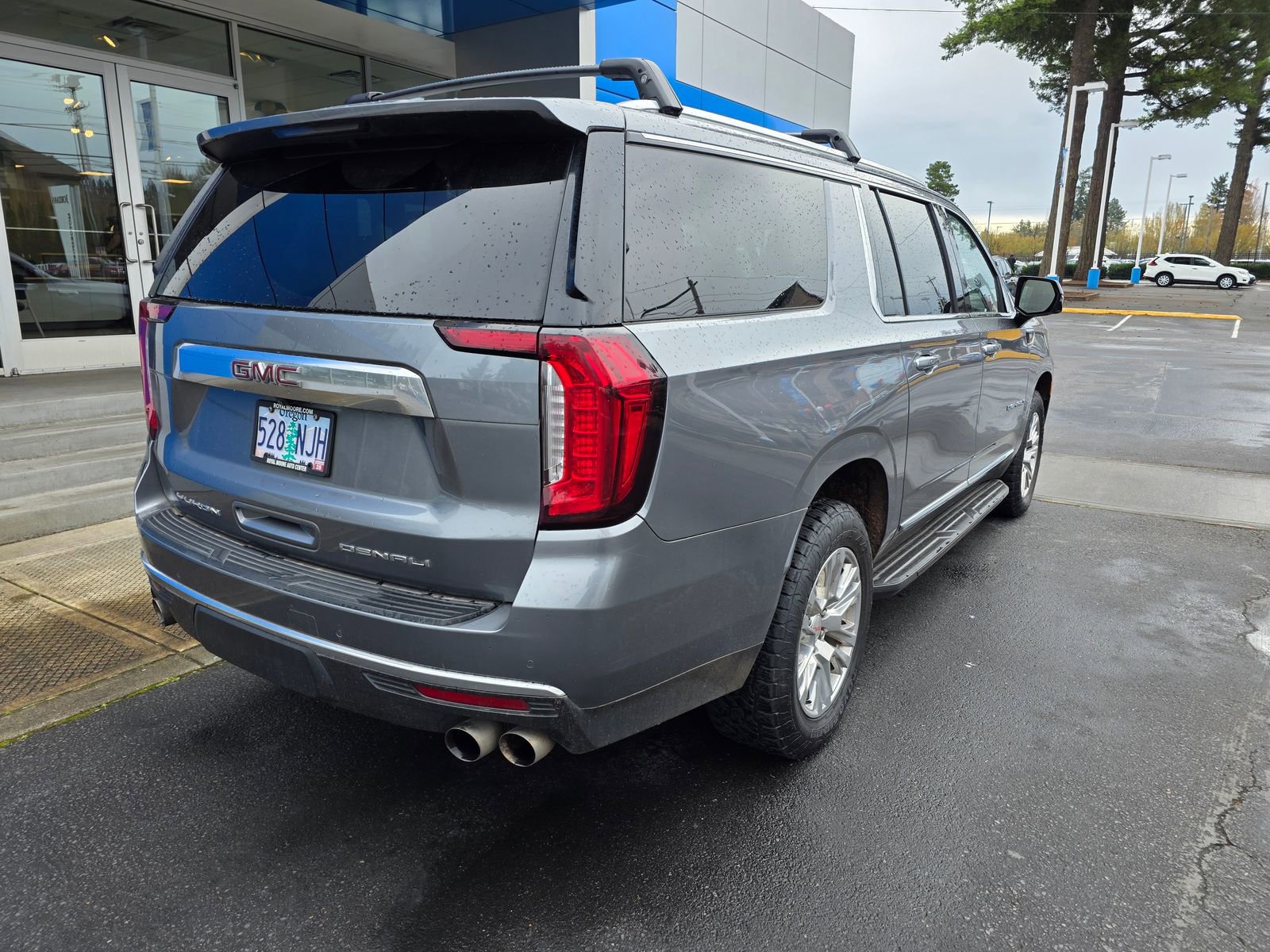 Used 2022 GMC Yukon XL Denali image 5