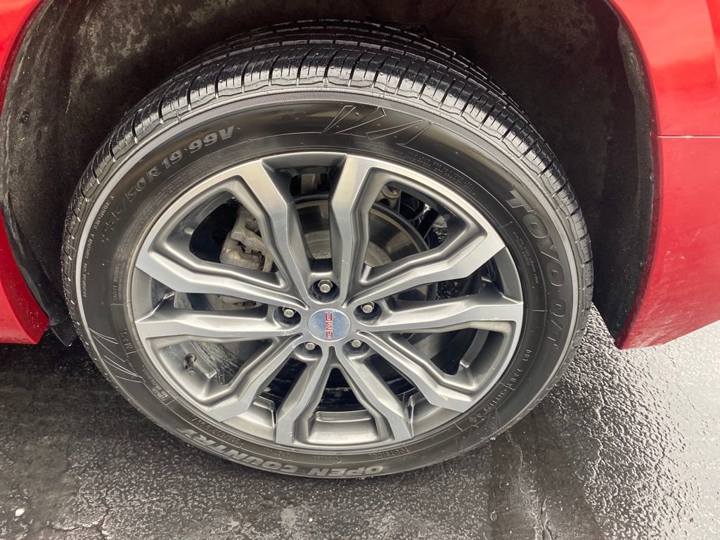 Used 2020 GMC Terrain Denali w/ Denali Premium Package AWD/4WD image 32