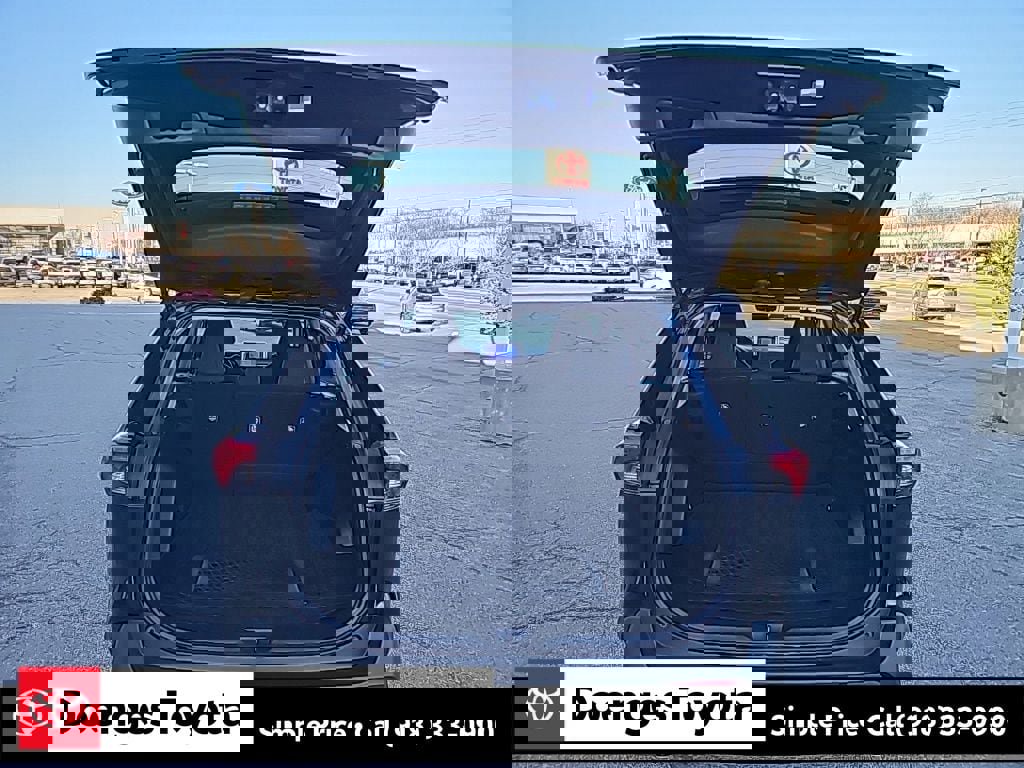 Used 2025 Toyota RAV4 LE image 17