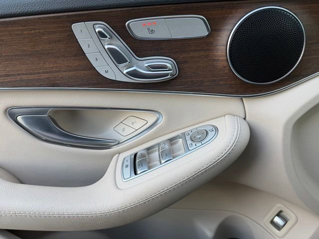 Used 2019 Mercedes-Benz C 300 4MATIC Sedan image 14