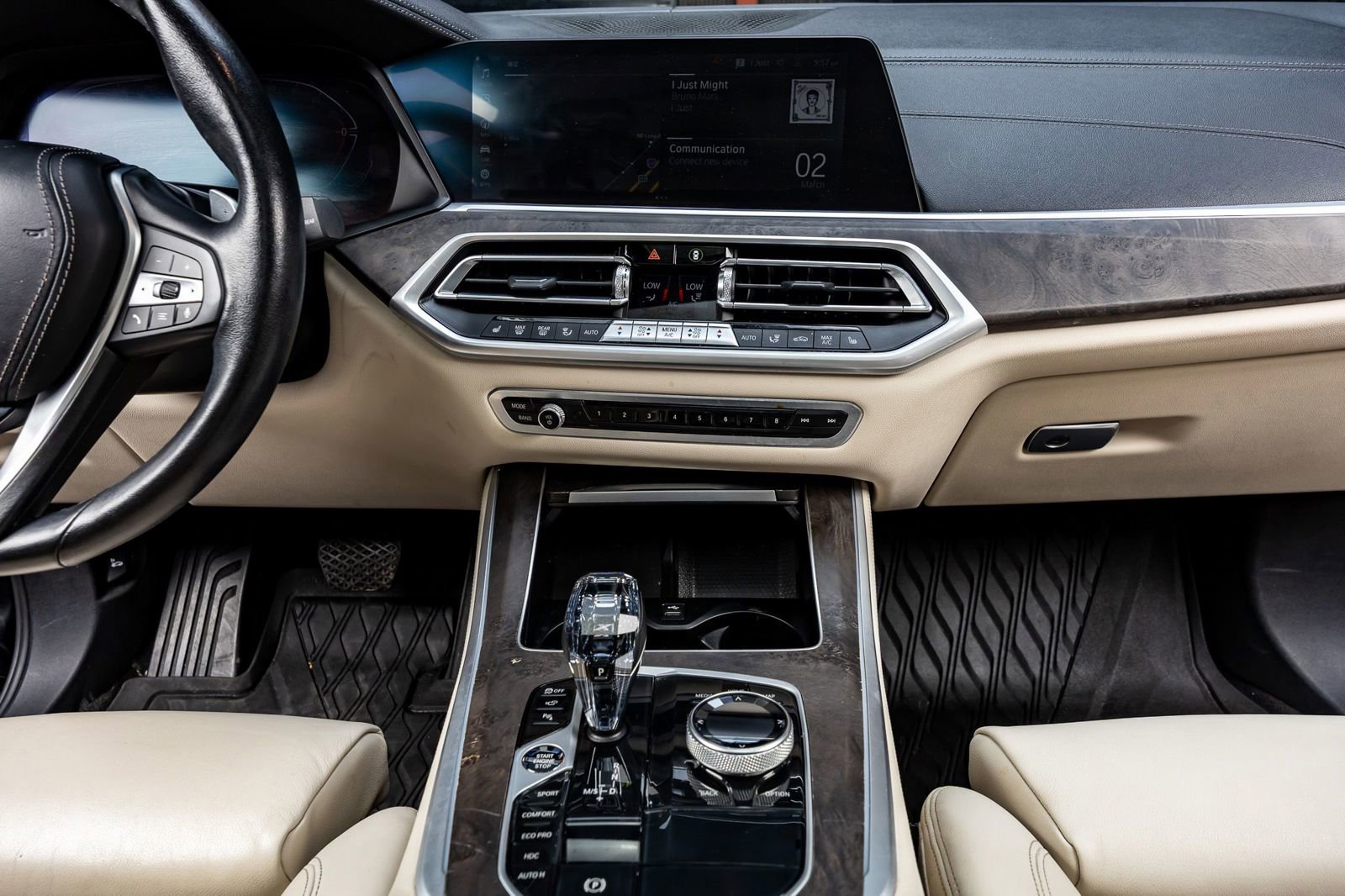 Used 2022 BMW X5 xDrive40i w/ Executive Package image 19