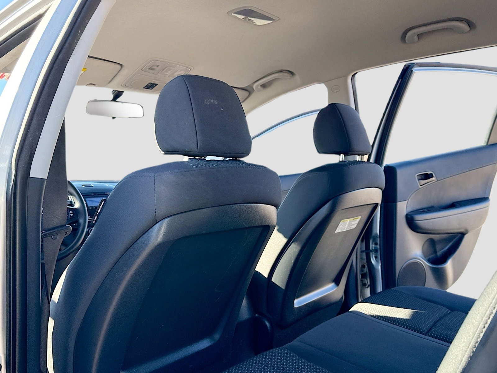 Used 2012 Hyundai Elantra GLS image 6