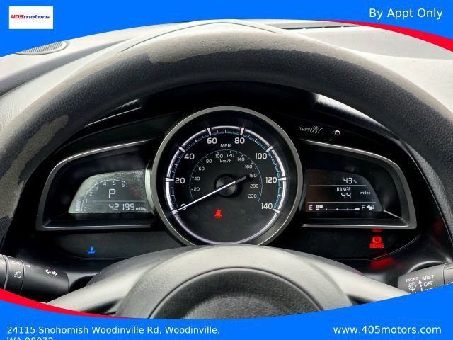 Used 2019 Toyota Yaris LE image 13