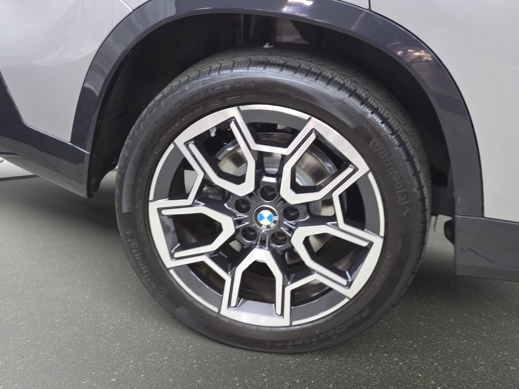 Used 2025 BMW X1 xDrive28i w/ Premium Package AWD/4WD image 34