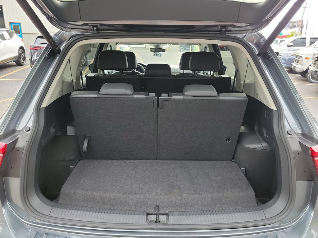 Used 2024 Volkswagen Tiguan Wolfsburg Edition FWD image 10