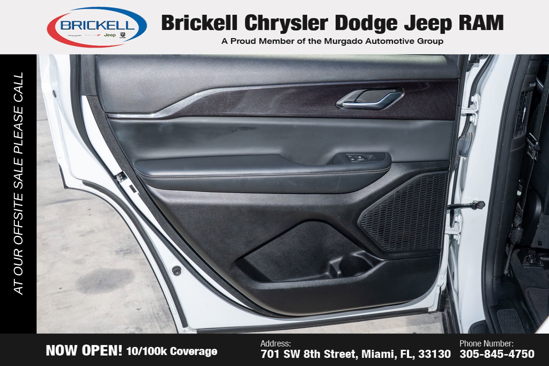 Used 2023 Jeep Grand Cherokee L Laredo image 13