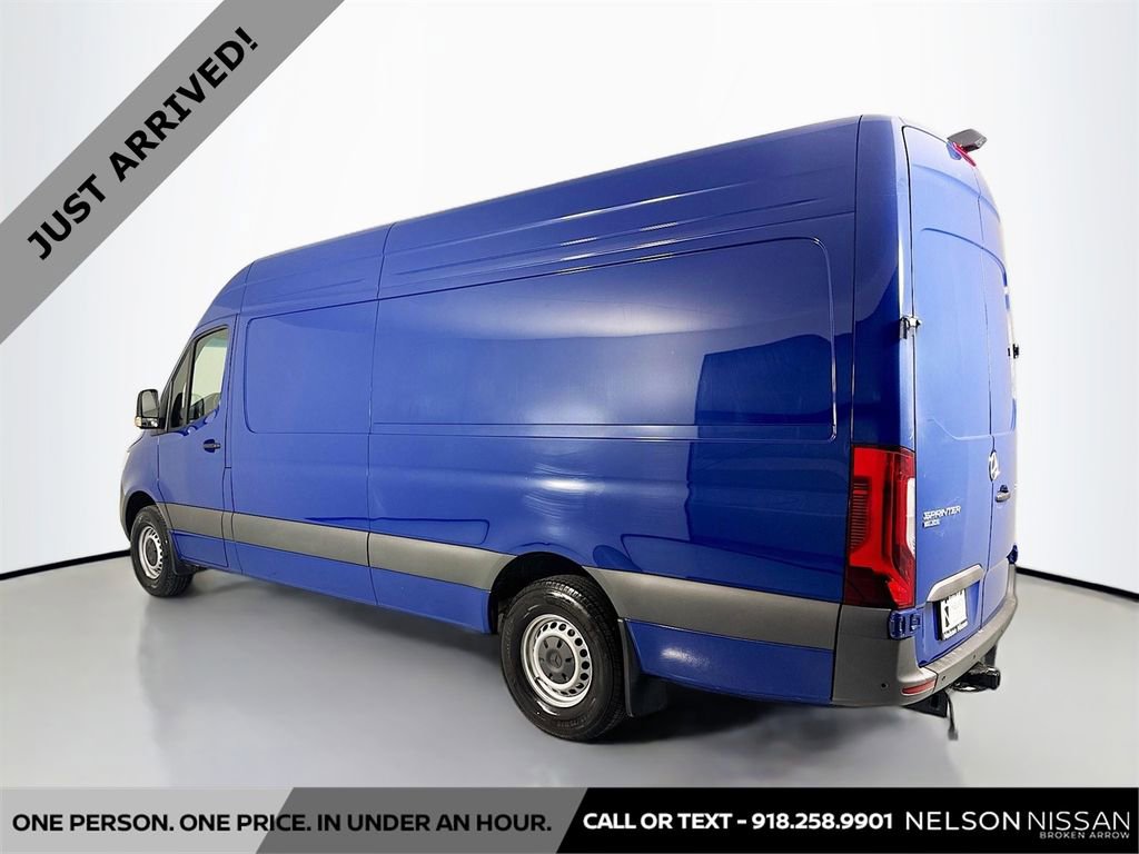 Used 2024 Mercedes-Benz Sprinter 2500 image 7
