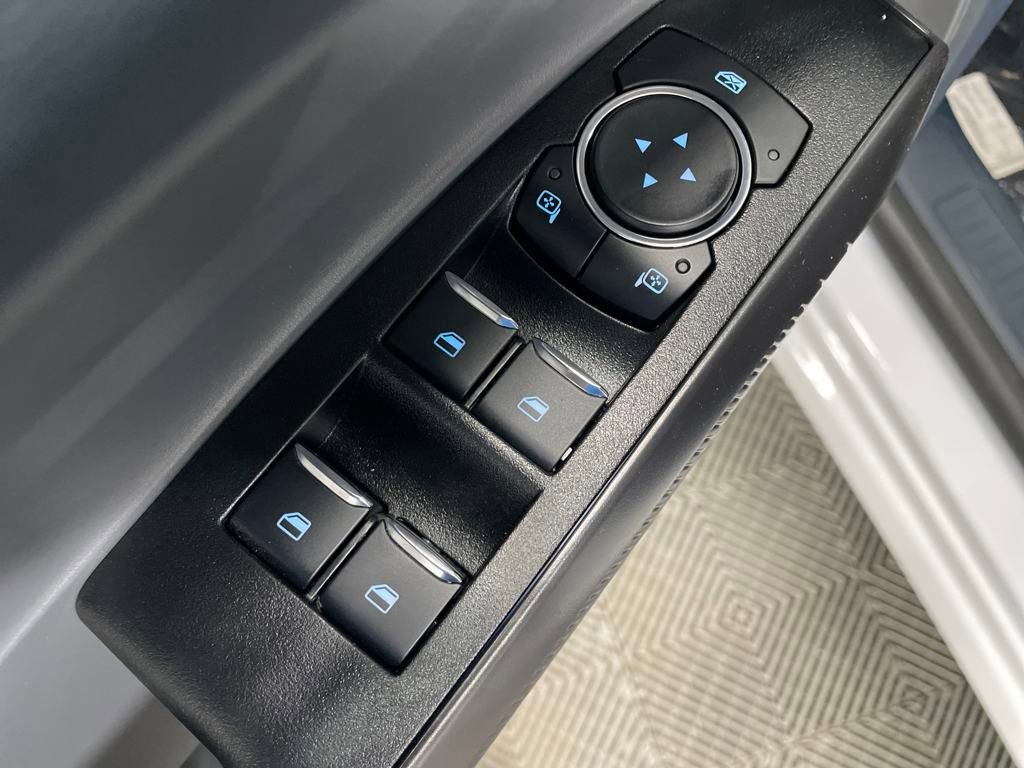New 2025 Ford Maverick Lobo image 17