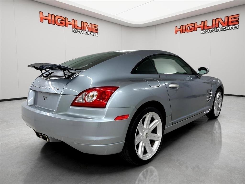Used 2008 Chrysler Crossfire Limited RWD image 5
