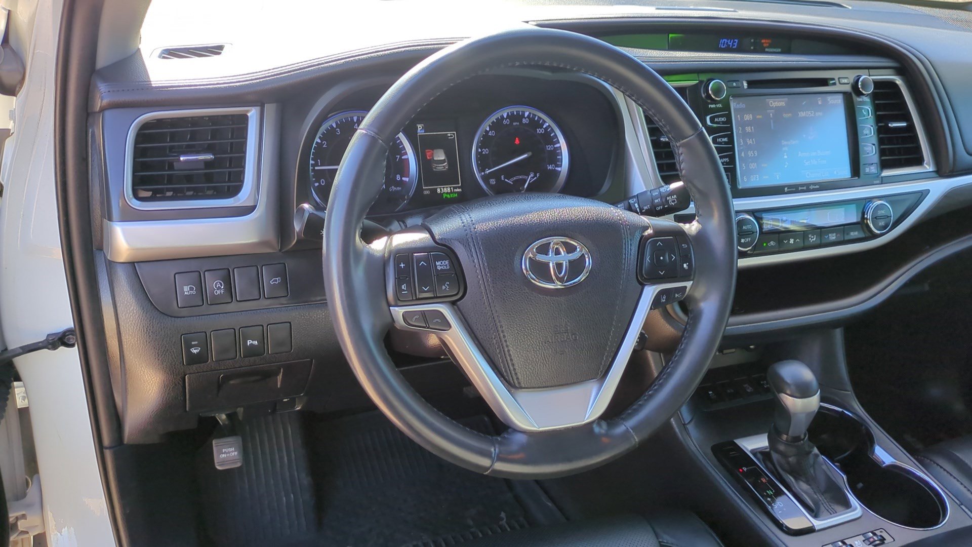 Used 2019 Toyota Highlander Limited image 16