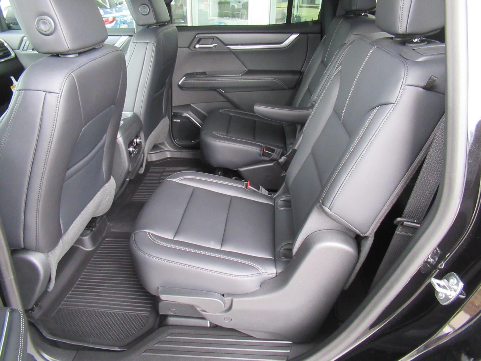 New 2026 GMC Acadia Elevation w/ Black Edition FWD image 33