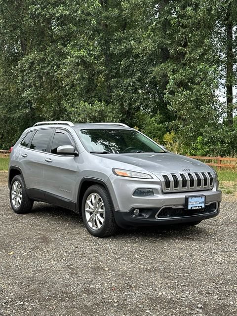 Used 2014 Jeep Cherokee Limited w/ Technology Group FWD image 2