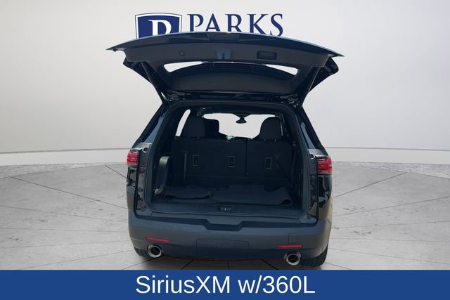 Used 2023 Chevrolet Traverse LT FWD image 19
