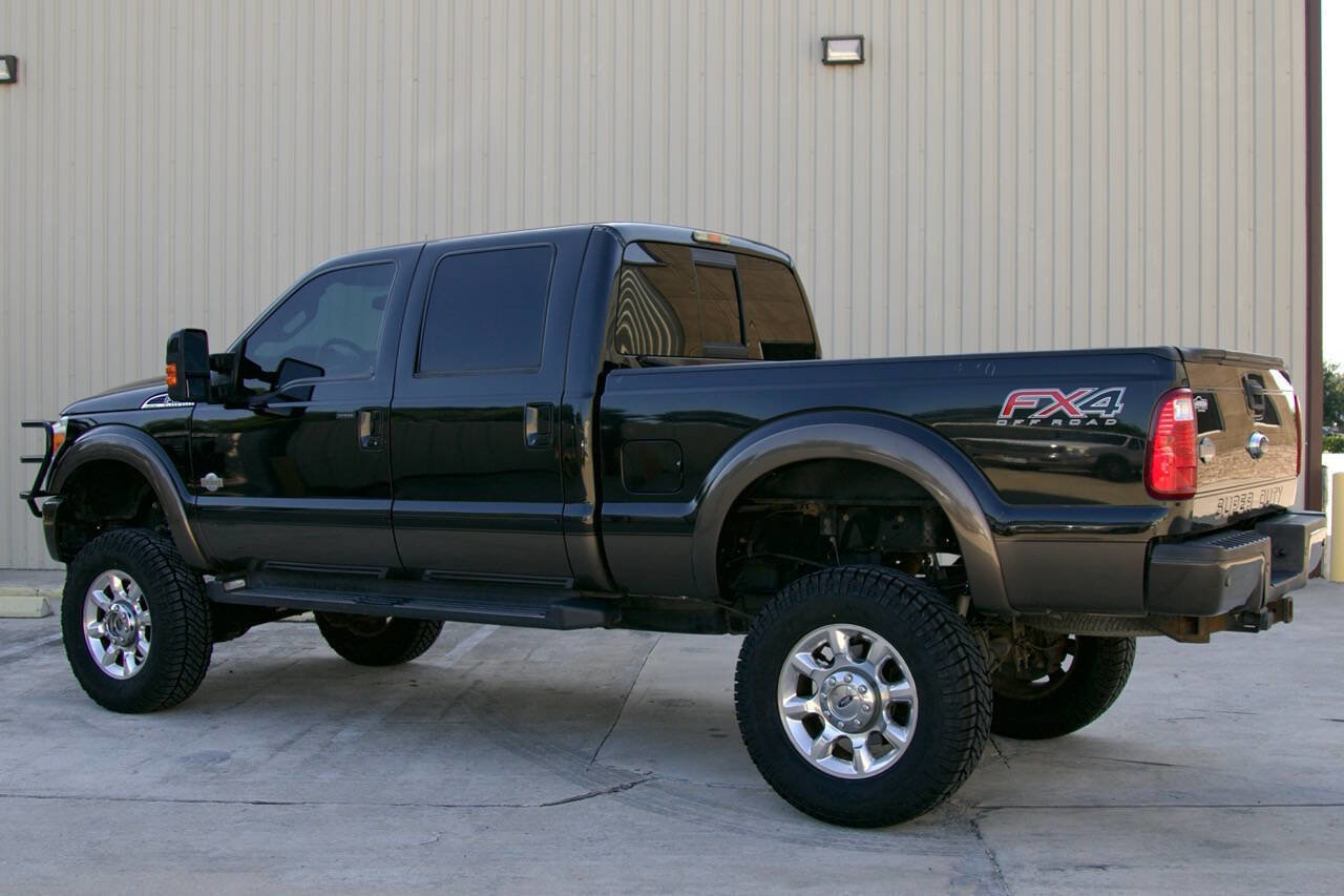 Used 2015 Ford F250 King Ranch w/ FX4 Off-Road Package image 4