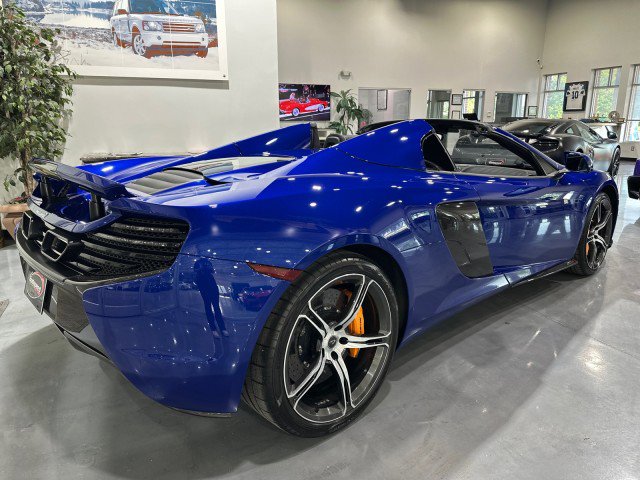 Used 2015 McLaren 650S Spider RWD image 40