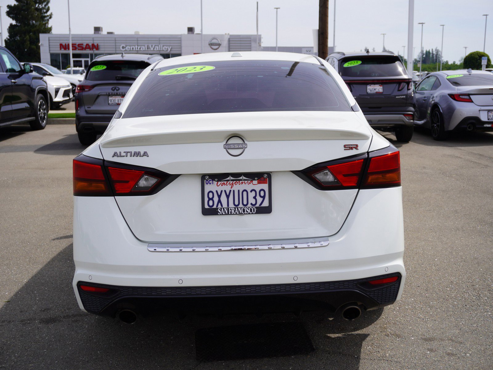 Used 2023 Nissan Altima 2.5 SR w/ SR Premium Package FWD image 9