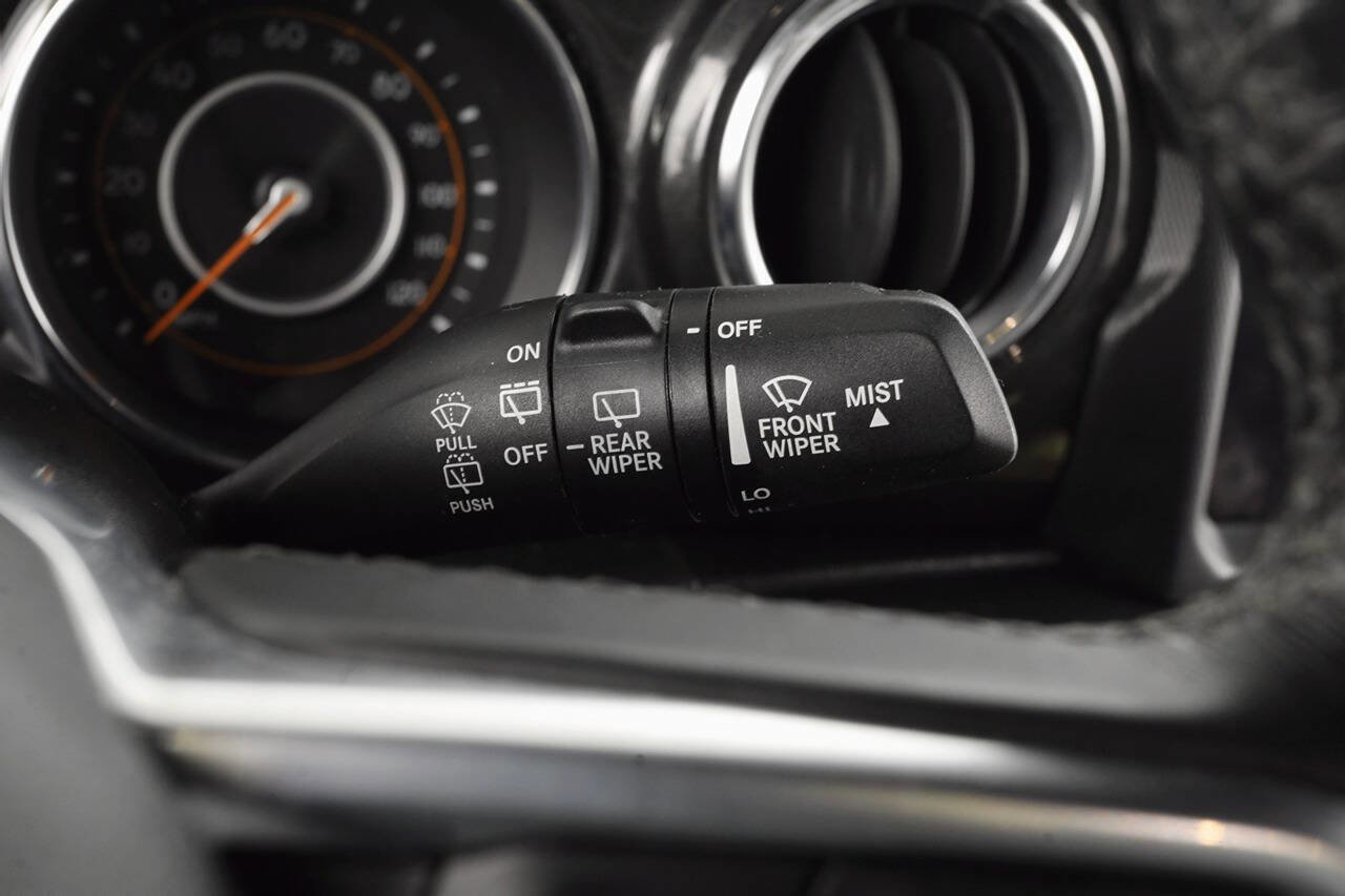 Used 2021 Jeep Wrangler Unlimited Sahara image 34