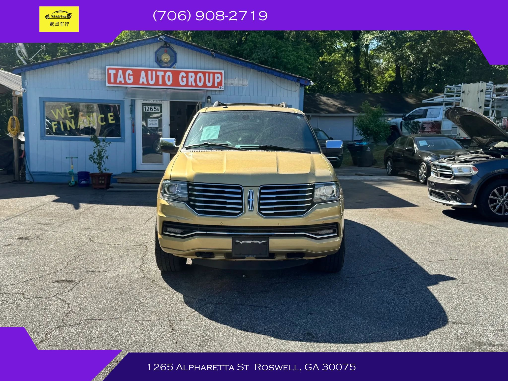 Used 2016 Lincoln Navigator L Select AWD/4WD image 2