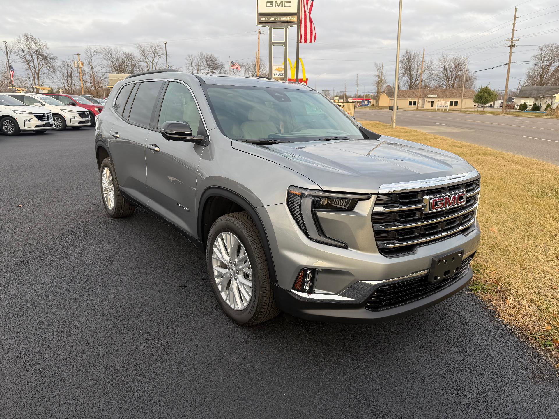 New 2026 GMC Acadia Elevation w/ Elevation Premium Package FWD image 6