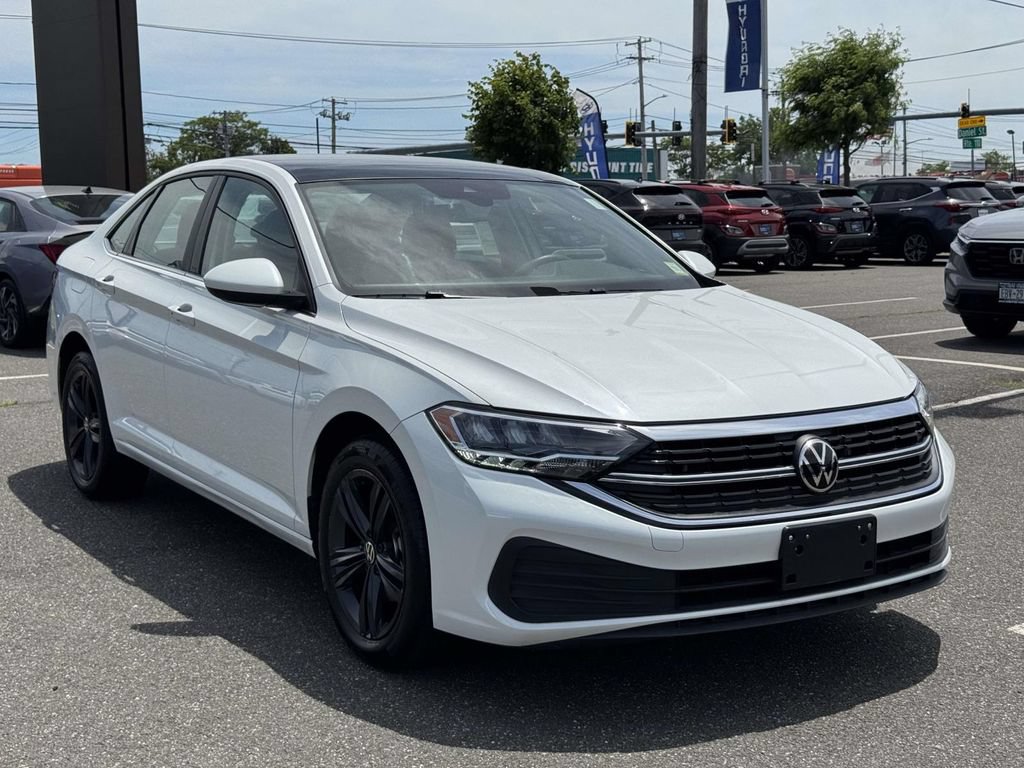 Used 2023 Volkswagen Jetta SE