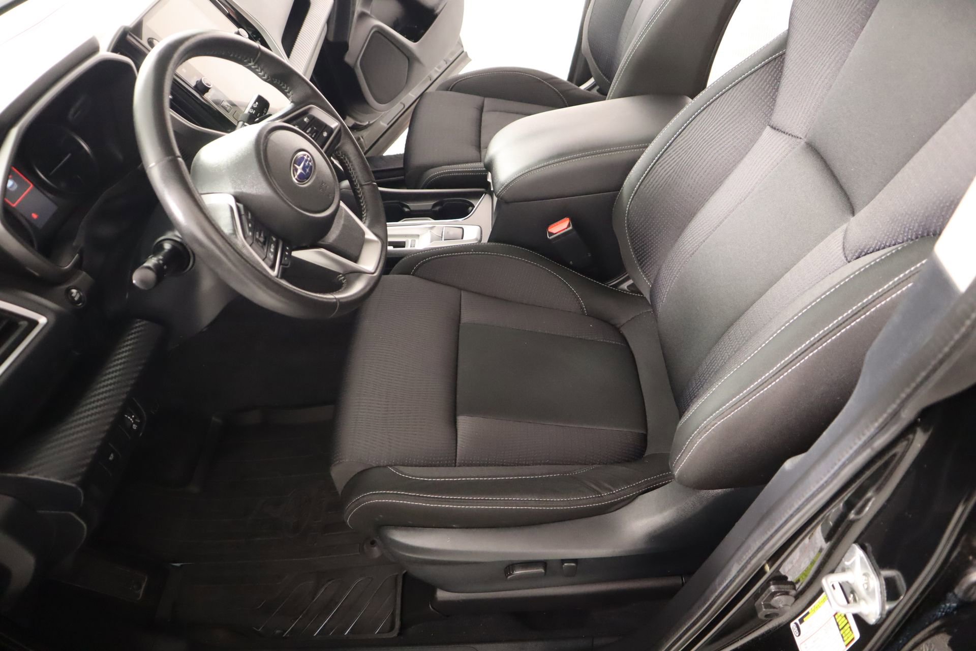 Used 2023 Subaru Ascent Premium image 11