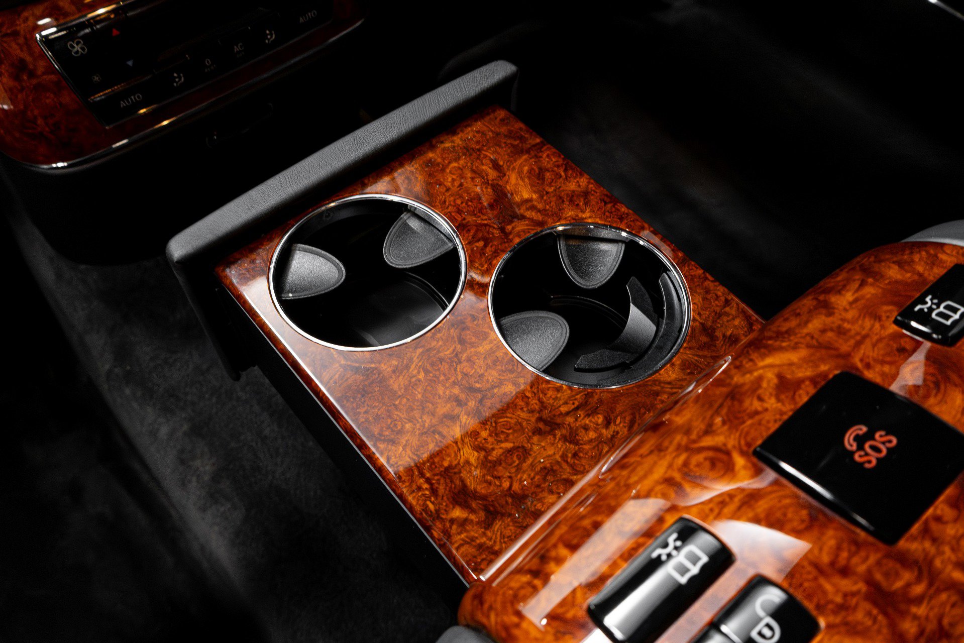 Used 2004 Maybach 57 image 33