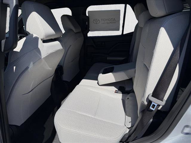 New 2026 Toyota 4Runner SR5 AWD/4WD image 9