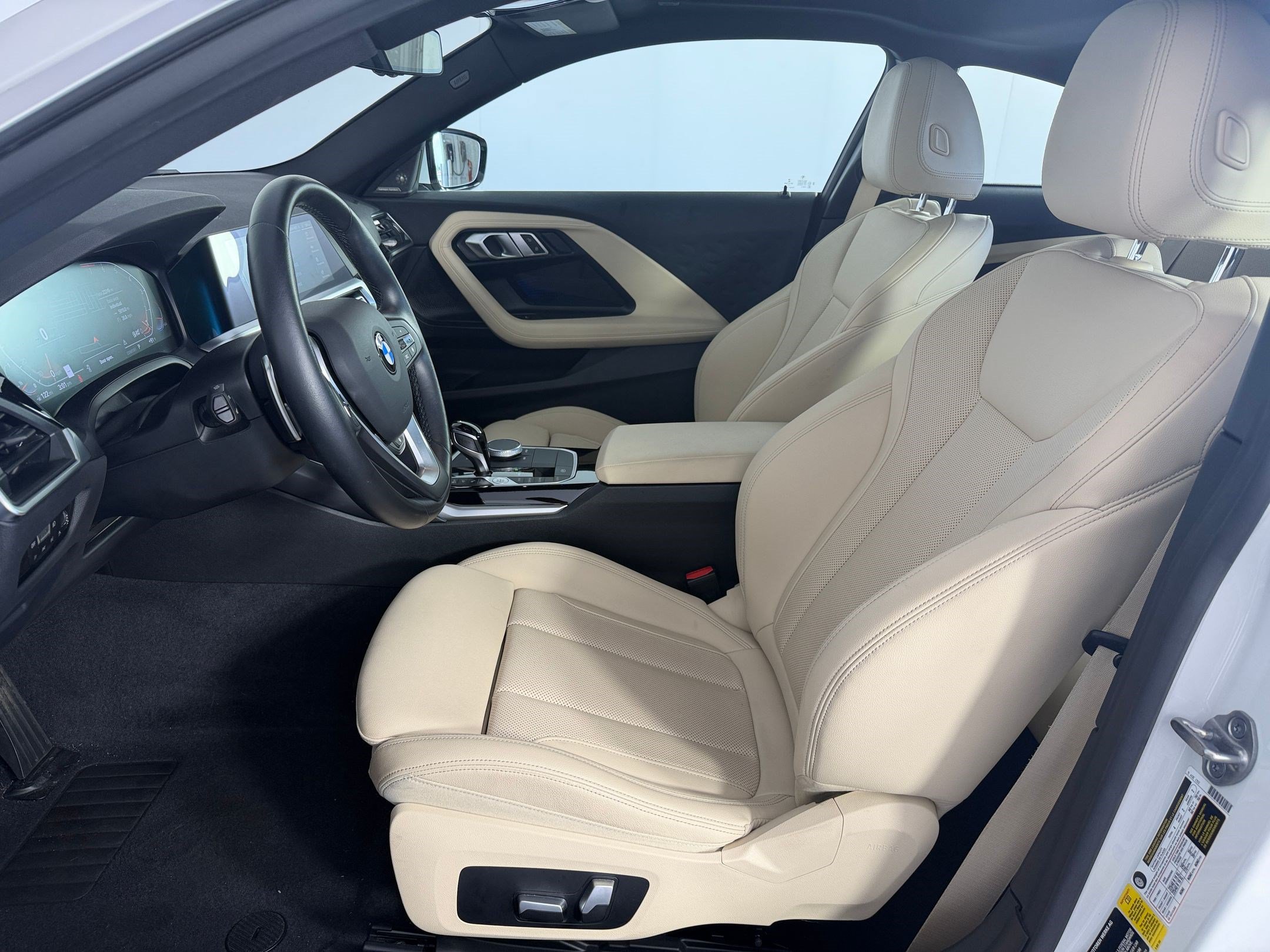 Used 2022 BMW 230i Coupe w/ Premium Package 2 RWD image 5