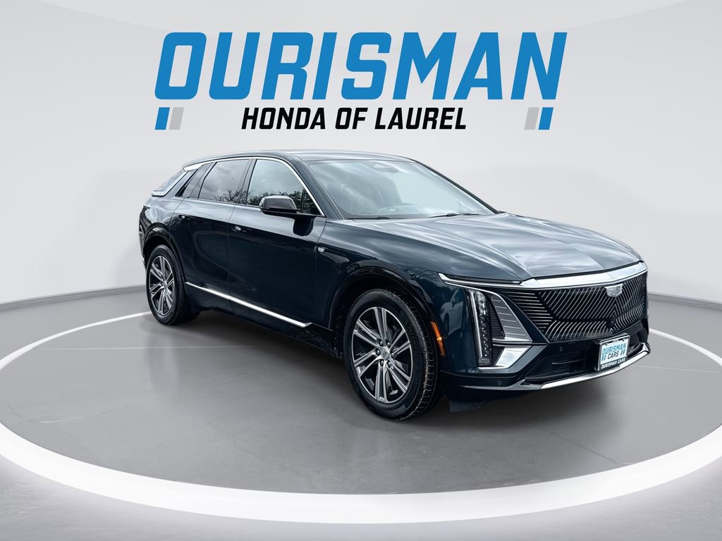 Used 2024 Cadillac Lyriq Luxury image 2