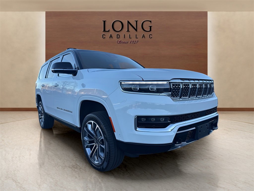 Used 2024 Jeep Grand Wagoneer Series III w/ HD Trailer Tow Package image 7