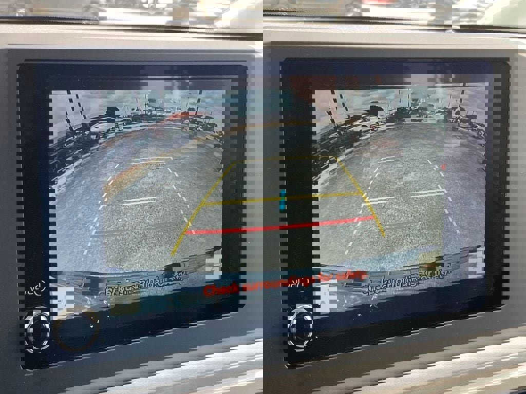 Used 2025 Toyota Tacoma SR5 image 21