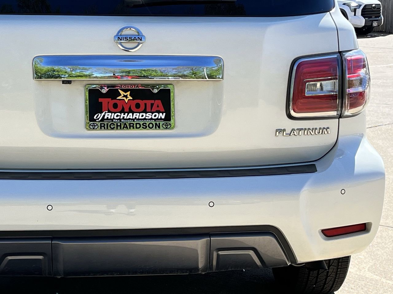 Used 2020 Nissan Armada Platinum w/ Captain's Chairs Package RWD image 6