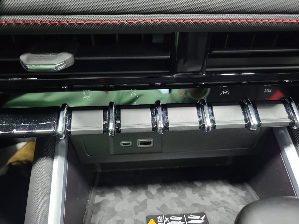 Used 2023 Chevrolet Colorado Z71 w/ Z71 Convenience Package 2 image 49