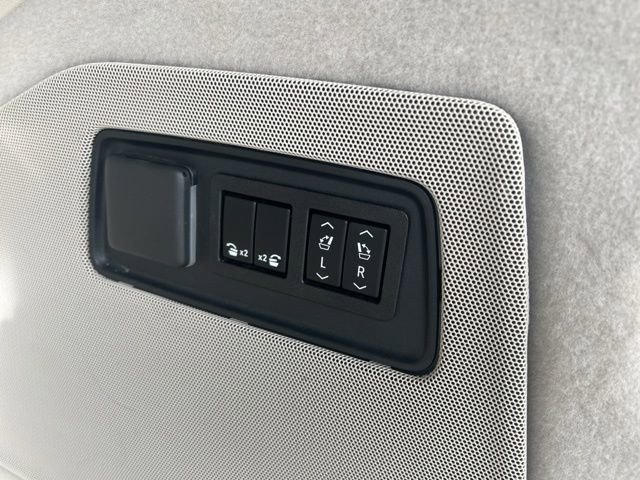 Used 2021 Cadillac Escalade ESV Sport Platinum image 20