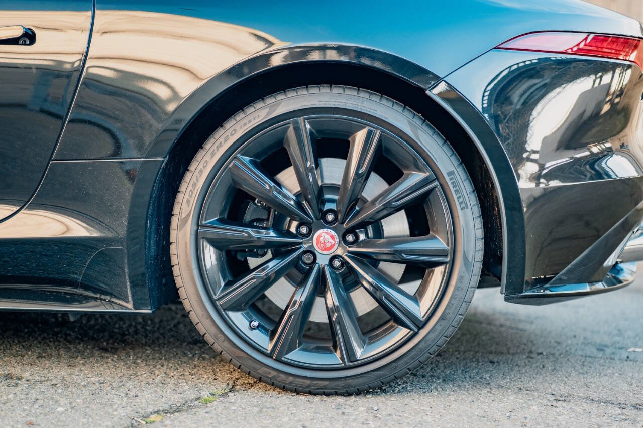 Used 2021 Jaguar F-TYPE R image 24